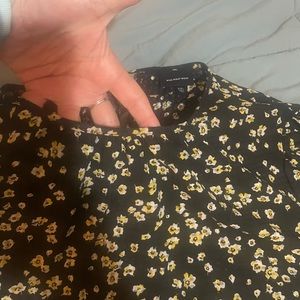 Spring shirt by Who What Where size XXL black with yellow flowers